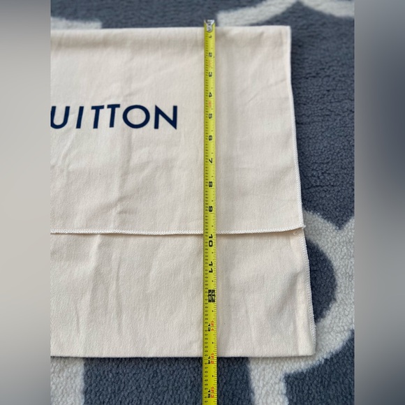 NWOT Authentic Louis Vuitton Foldover Handbag Storage Dust Cover 22”W X 14”H - Picture 7 of 9